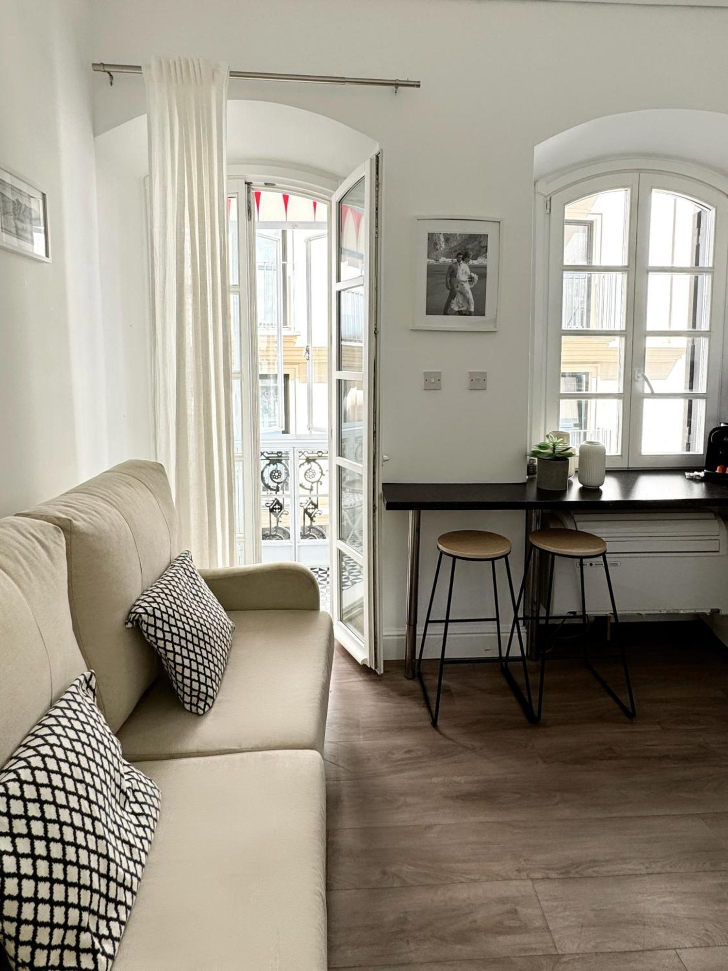 Fabulous City Centre Apartment - Grand Central House Gibraltar Exterior photo
